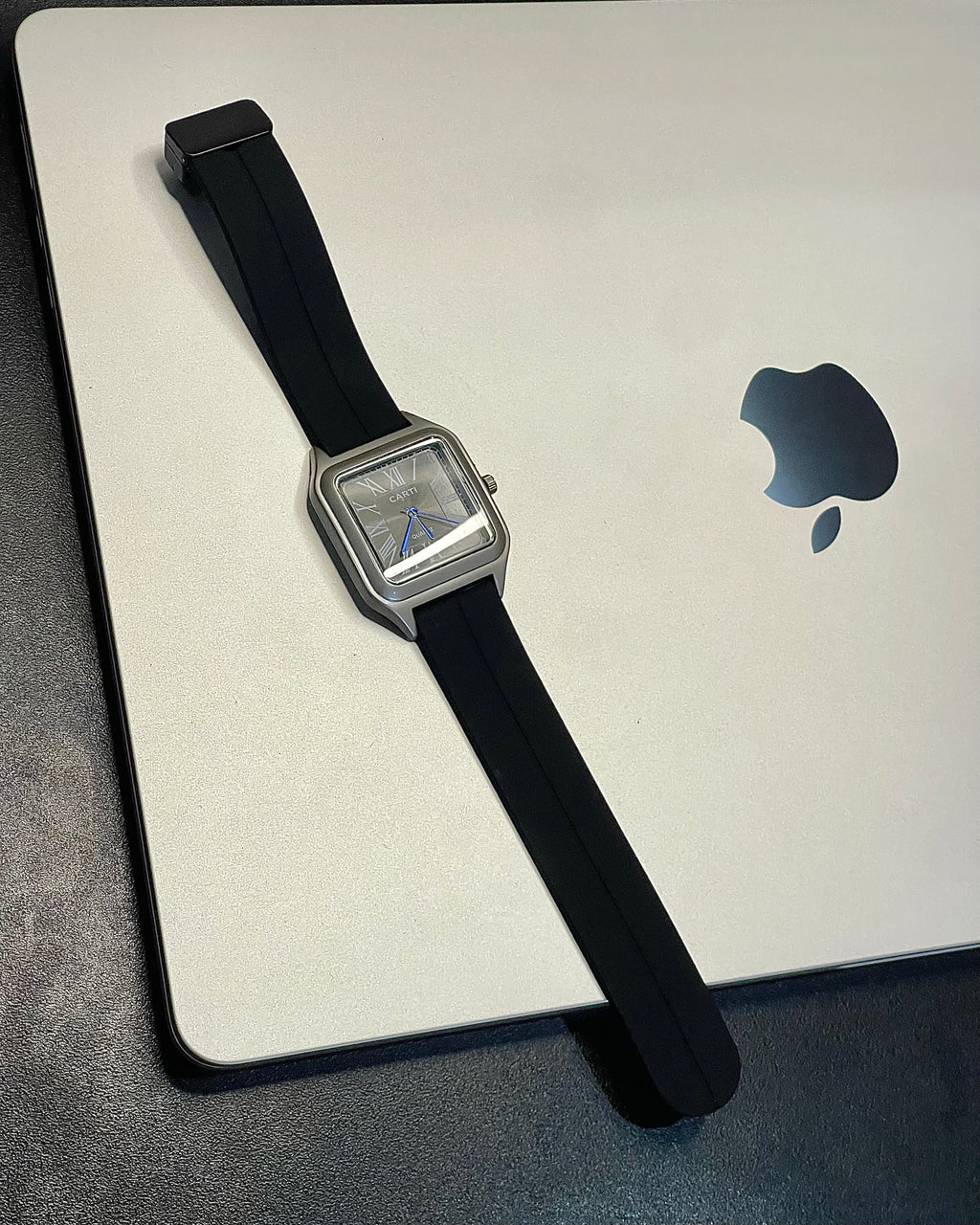 Montre Cartier - Rubber strap -